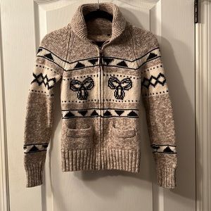 Aritzia TNA 100% lambs Wool Sweater